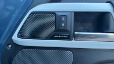 Land Rover Defender 3.0 D250 X-Dynamic SE 90 3dr Auto Diesel Estate